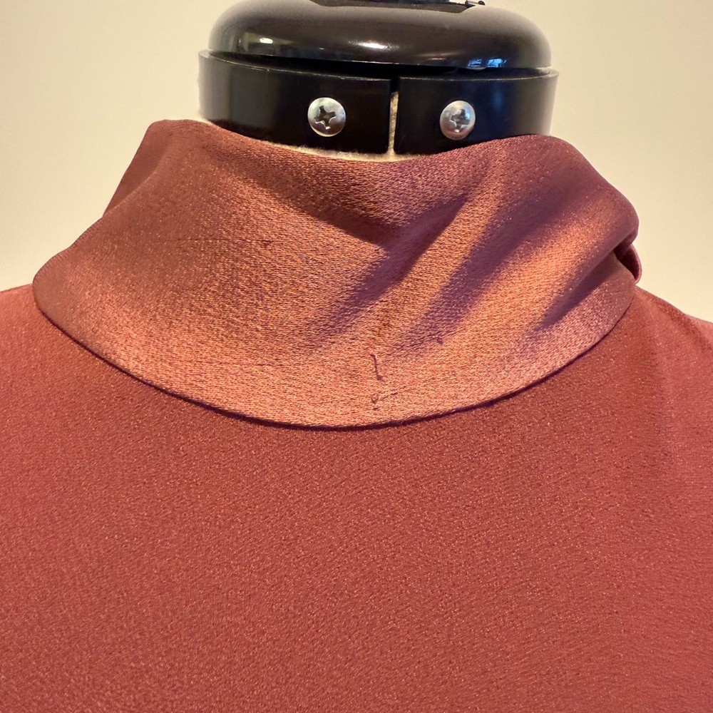 St John Elegant Cranberry Women's Dress with Neck Detail Size 12 - Picture 6 of 13